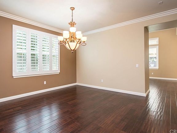 4th image of 25650 Elmwood Ln