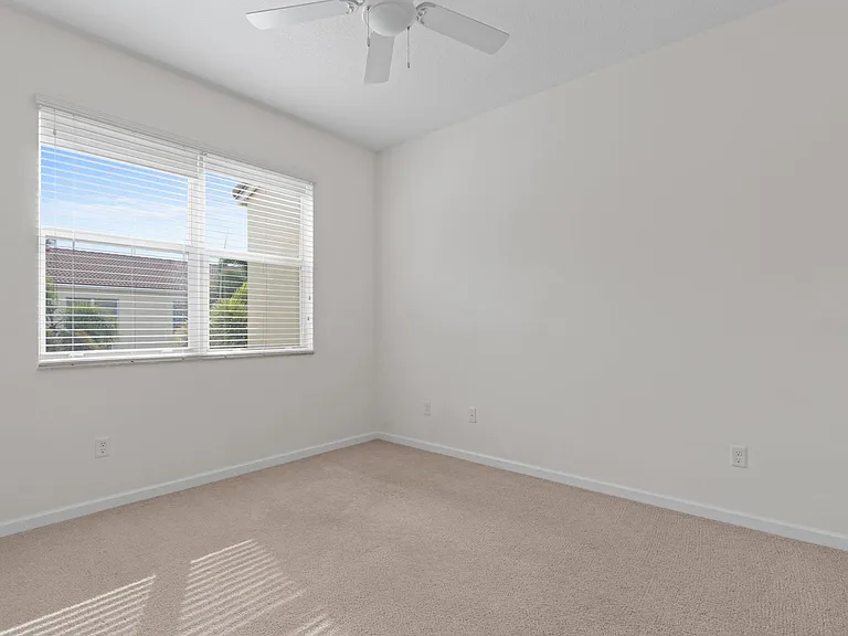 1439 NW 49th Ln — Photo 17