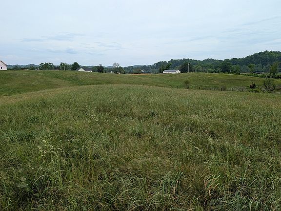 2nd image of 19 Rivertown Rd