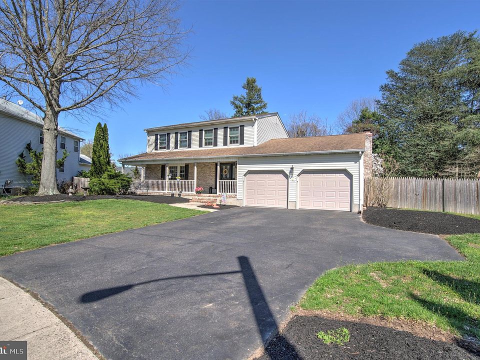 8 Beatrice Ct Hamilton NJ 08690 Zillow