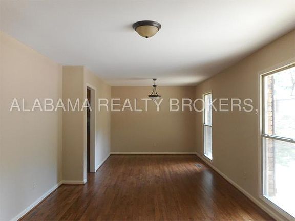 2nd image of 1641 Celinda Ln