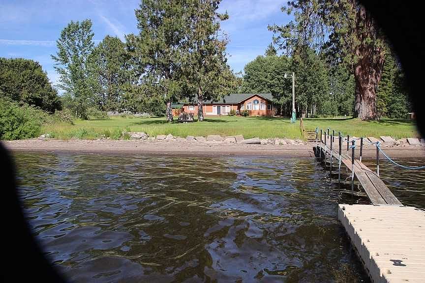 Lakefront Living, Boat Dock