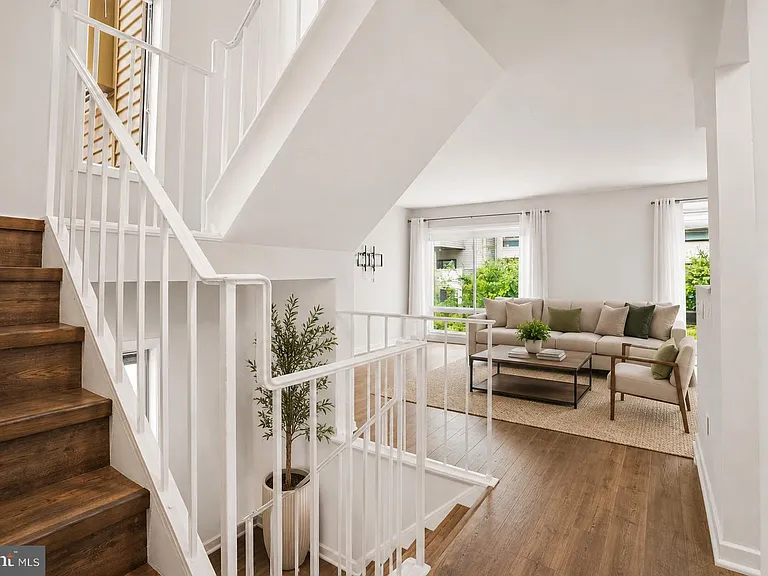 18616 Pier Point Pl — Photo 4
