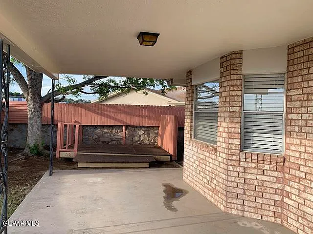 609 Alicante Way #A — Photo 11