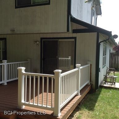 1st image of 624 Pleasant Hill Dr NE