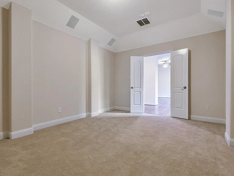 22 Garden Path Pl — Photo 33