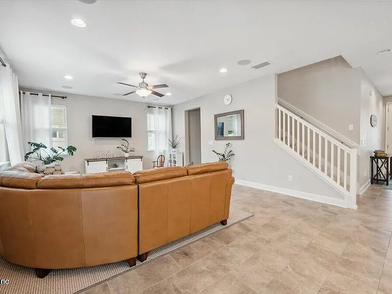 1120 Persimmon Dr — Photo 18