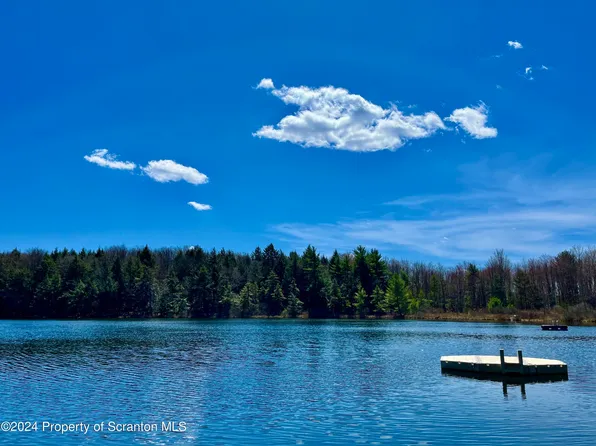 54 Pumphouse Rd, Brackney, PA 18812