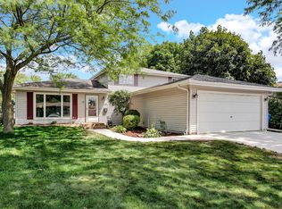 46 Hilltop Dr, Bourbonnais, IL 60914