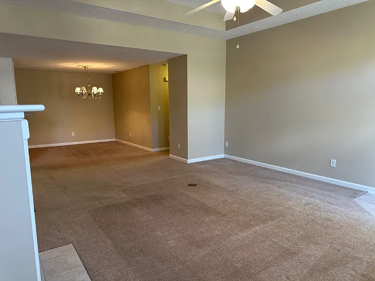 7686 Briarstone Ln — Photo 33