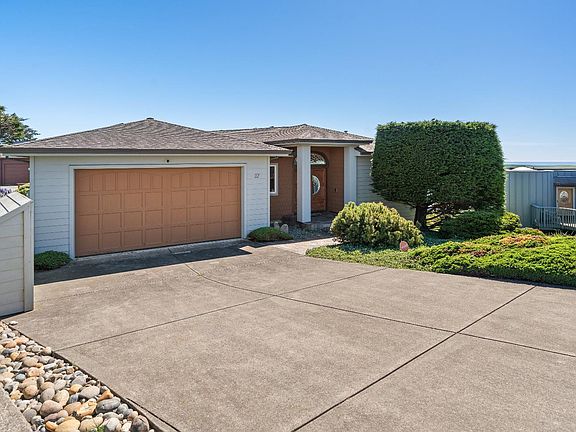 4th image of 27 Maui Lane