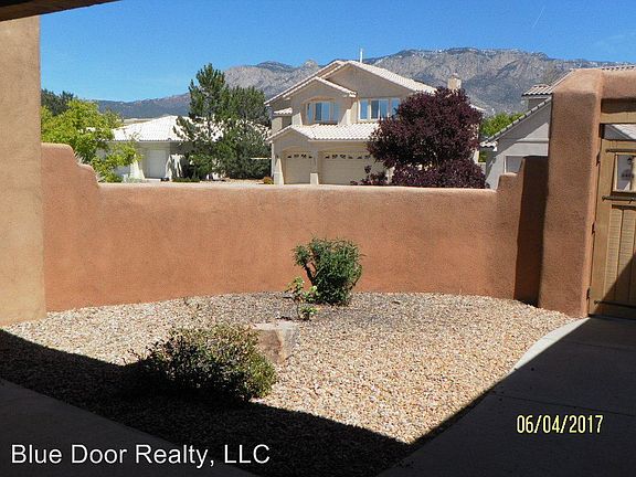 3rd image of 8405 Estates Dr NE
