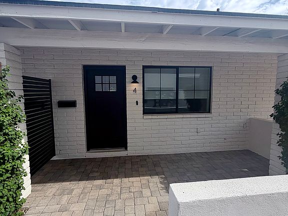 5th image of 2632 E Glenrosa Ave APT 4