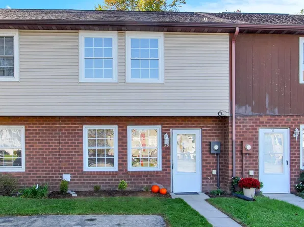 39 Commerce St, New Oxford, PA 17350