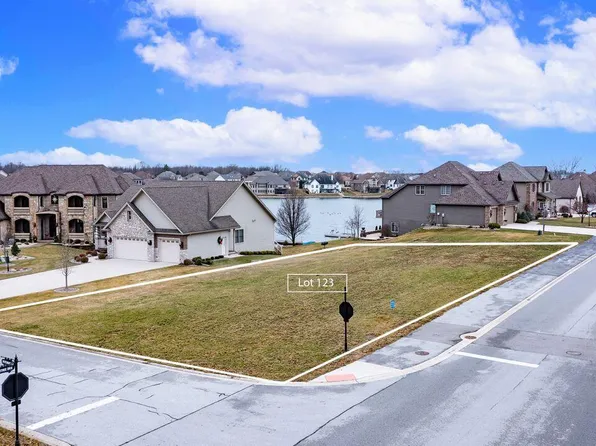 10376 Potomac Ct, Winfield, IN 46307