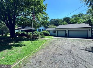 16202 Bealle Hill Rd, Waldorf, MD 20601