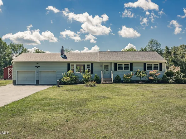 21 Western Avenue, West Charlton, NY 12010