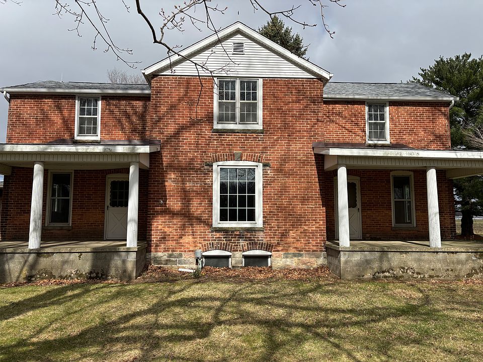 1st image of 61580 Farrand Rd