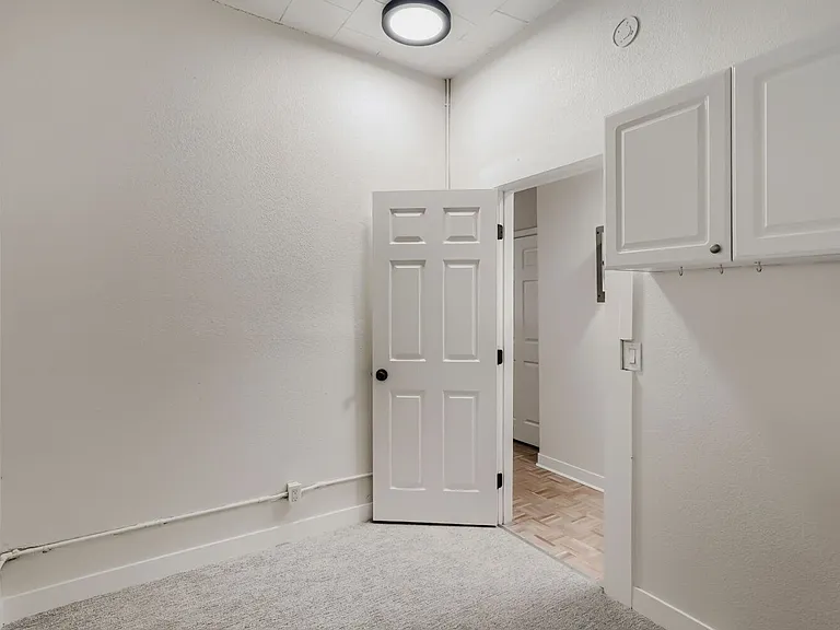 Utica Duplex — Photo 13