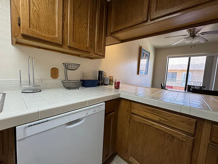 454 Riverfront Dr #204 — Photo 11