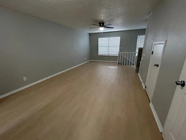 1379 E Sequoyah Ct — Photo 4