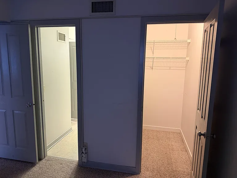 112 W Washington Blvd #230 — Photo 13