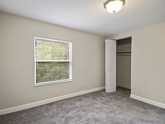 4th image of 3610 Balsam Ave #101