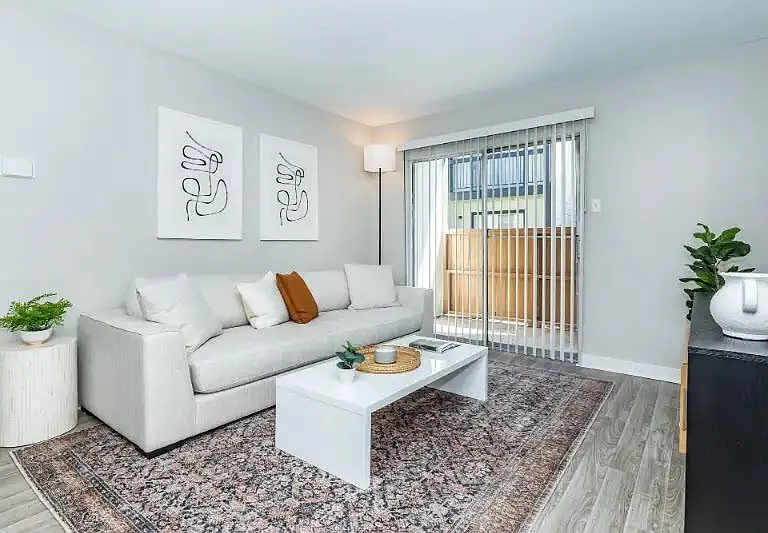 Welcome to Cali Crossing Apartments, where modern living meets comfort. Enjoy spacious layouts filled with natural light and stylish finishes. Your ideal home awaitsschedule a tour today and experience all that Cali Crossing has to offer!