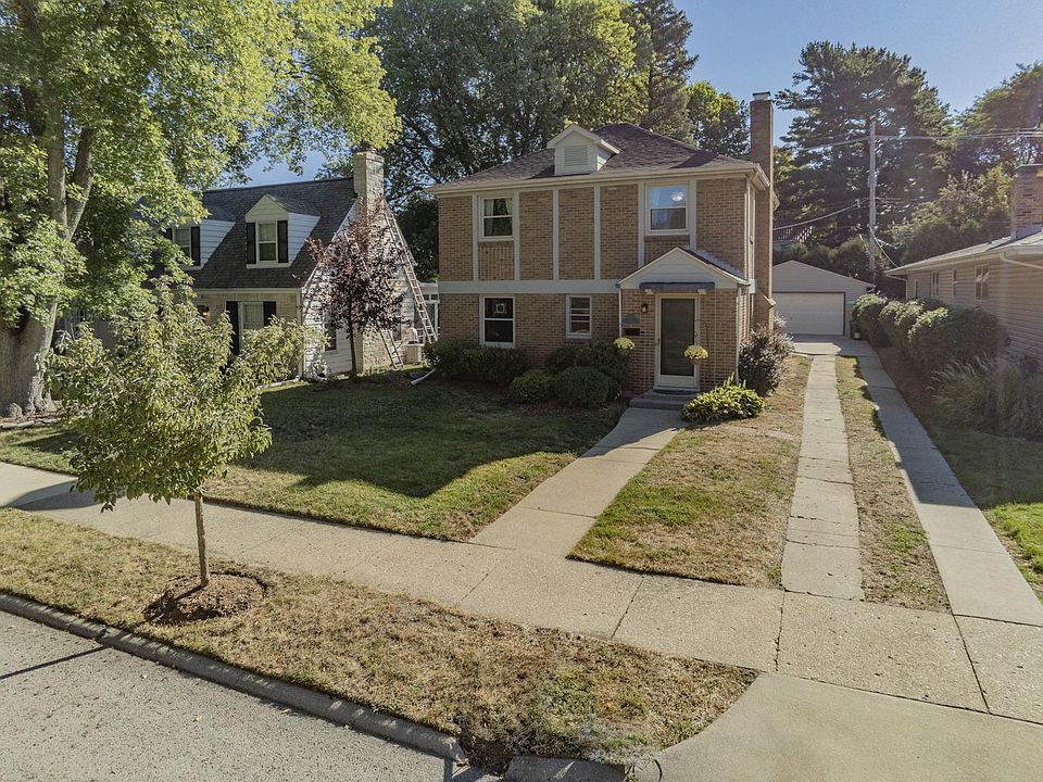 1st image of 607 James Ave