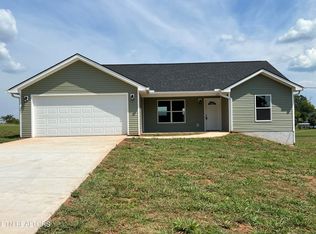 122 Ogle Dr, Sweetwater, TN 37874