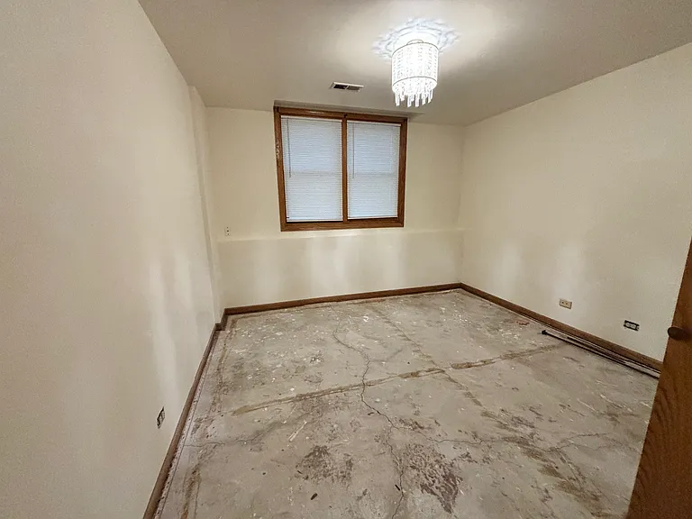 1741 W Nelson St #G — Photo 13