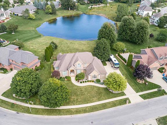 2nd image of 5718 Stillwater Ln