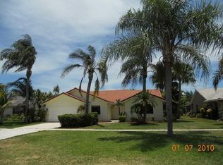 7340 W Country Club Blvd, Boca Raton, FL 33487