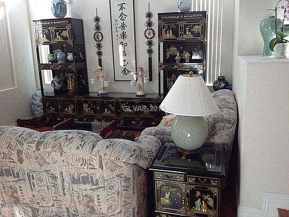 2nd image of 8851 Imperial Forest St