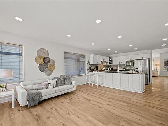 4th image of 23015 124b Ave