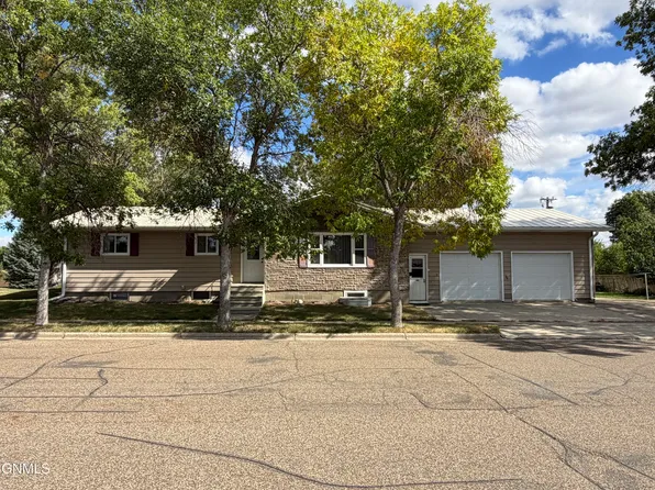 412 Central Ave N, Beulah, ND 58523