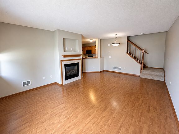 5th image of 6452 158th St W