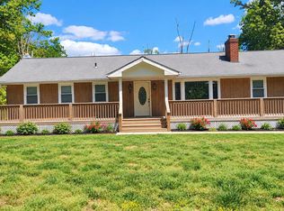 111 Cropp Rd, Fredericksburg, VA 22406