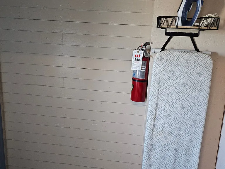 919 E Marine View Dr — Photo 7