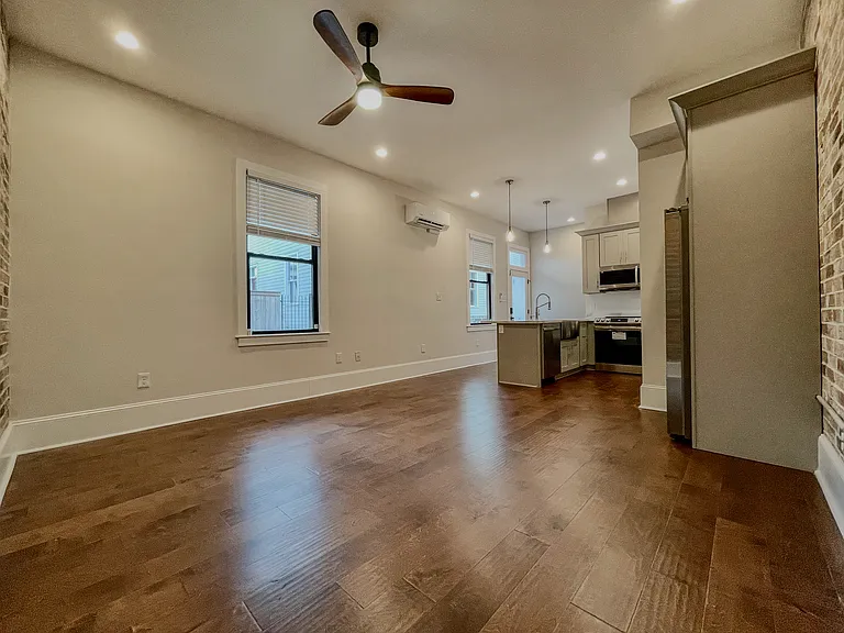 1427 Esplanade Ave #104 — Photo 5
