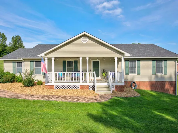 117 Pine Ave, Rural Retreat, VA 24368