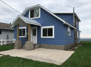 367 Killarney Beach Rd, Bay City, MI 48706