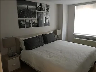 Rented by R New York