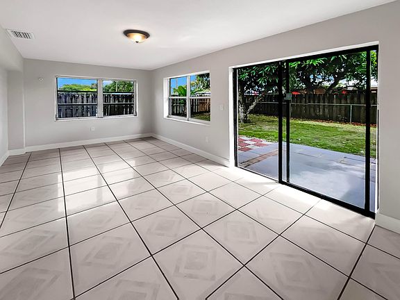 4th image of 6620 NW 29th Court