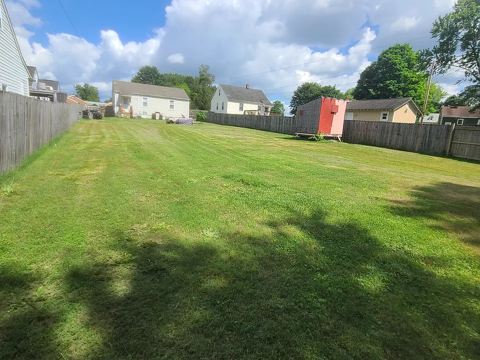 2316 Carlisle Ct