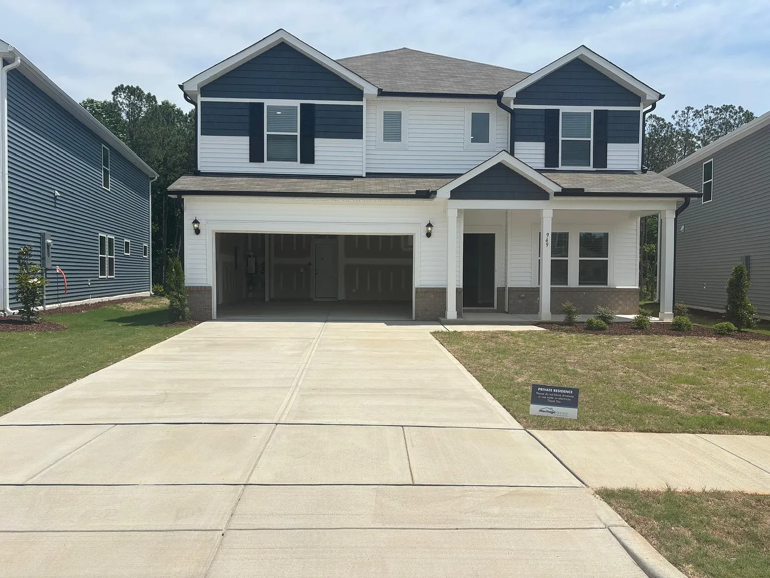 5 bed, 2937 sqft, $2,199 — Photo 2