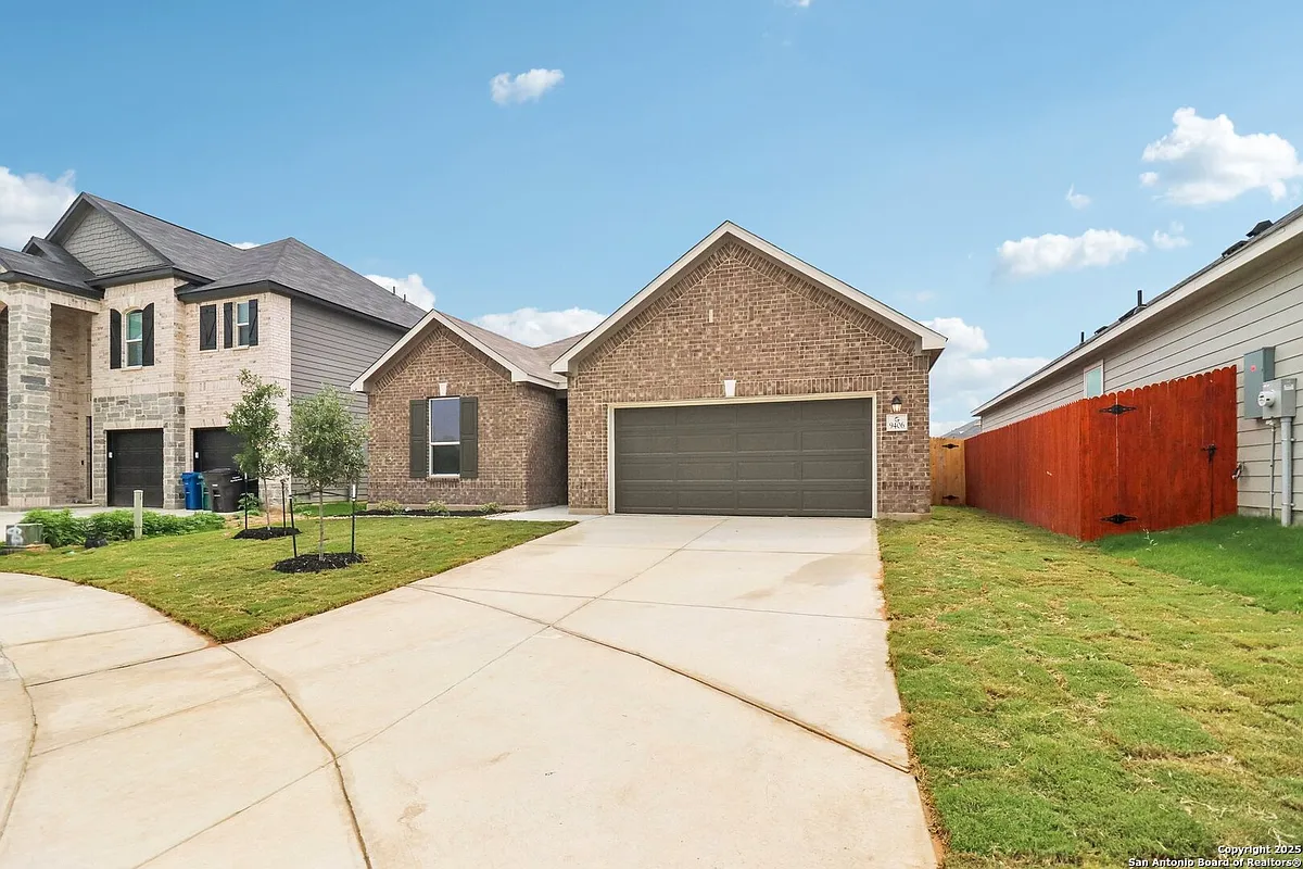Building Photo - 9406 Hinterlands Dr