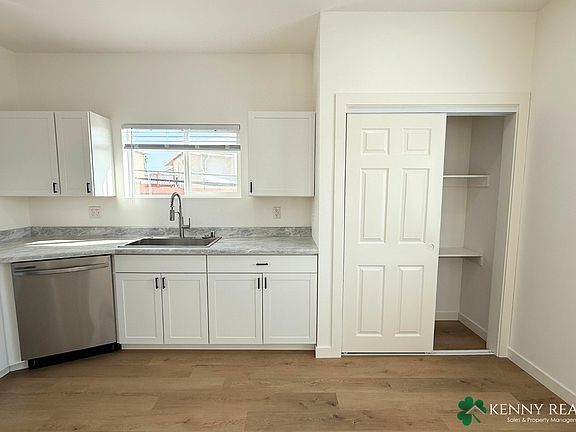 5th image of 220 Sequoia Ave #A
