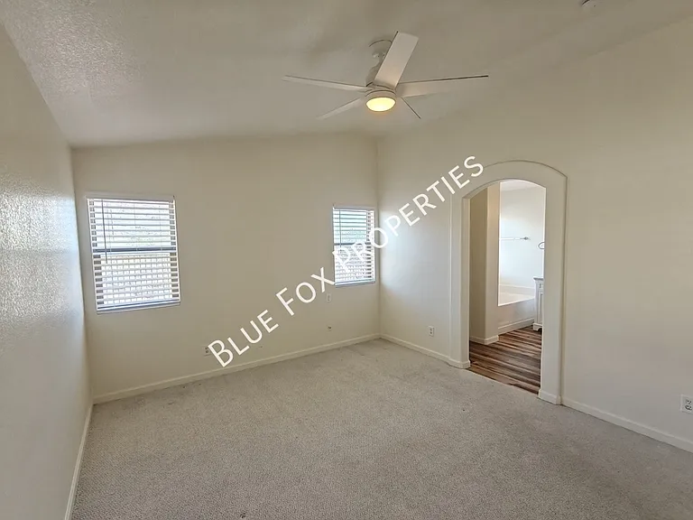 600 E River Walk Dr — Photo 15