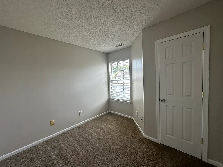 5042 Kemps Lake Dr — Photo 14